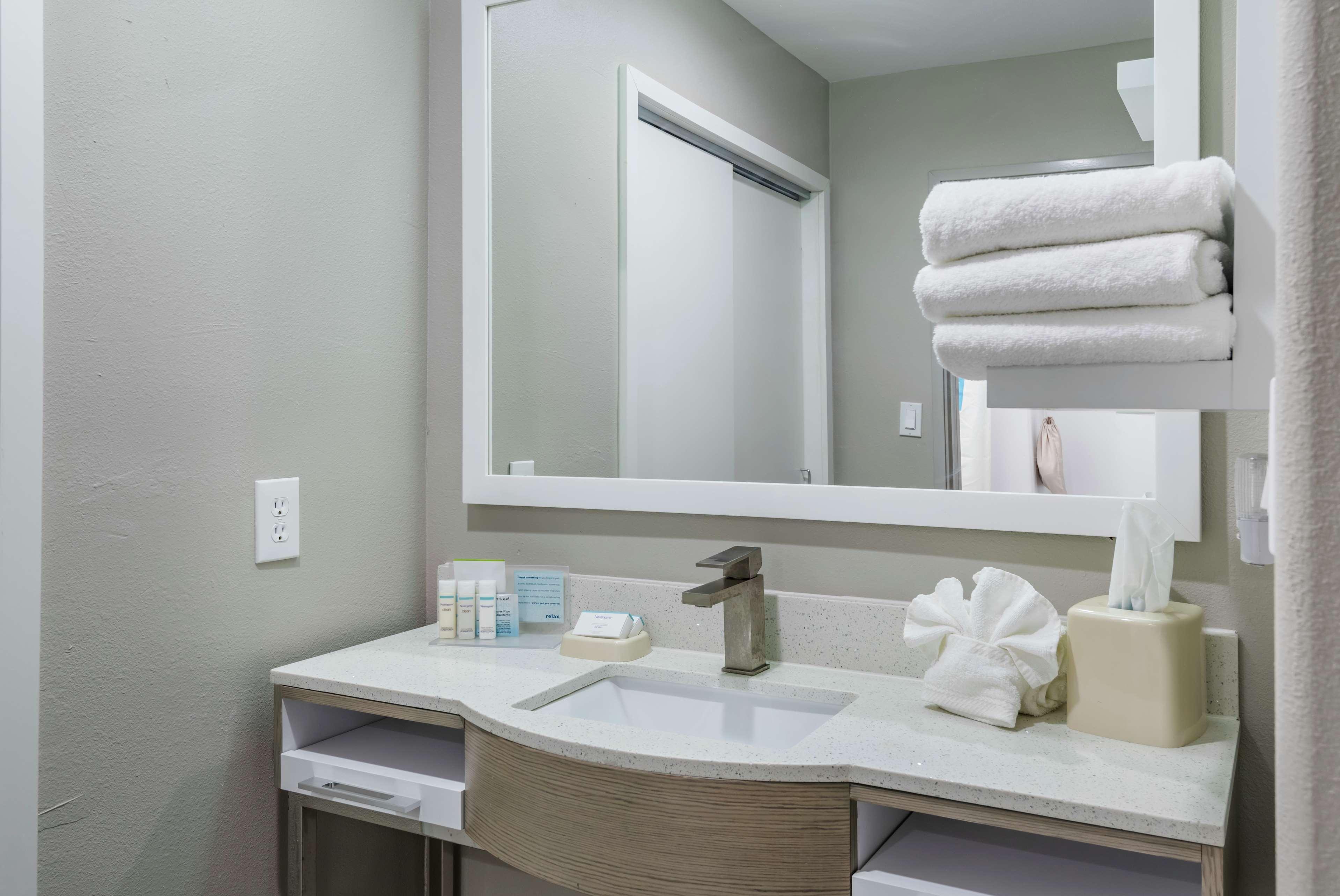 Hampton Inn Браунвуд Екстер'єр фото