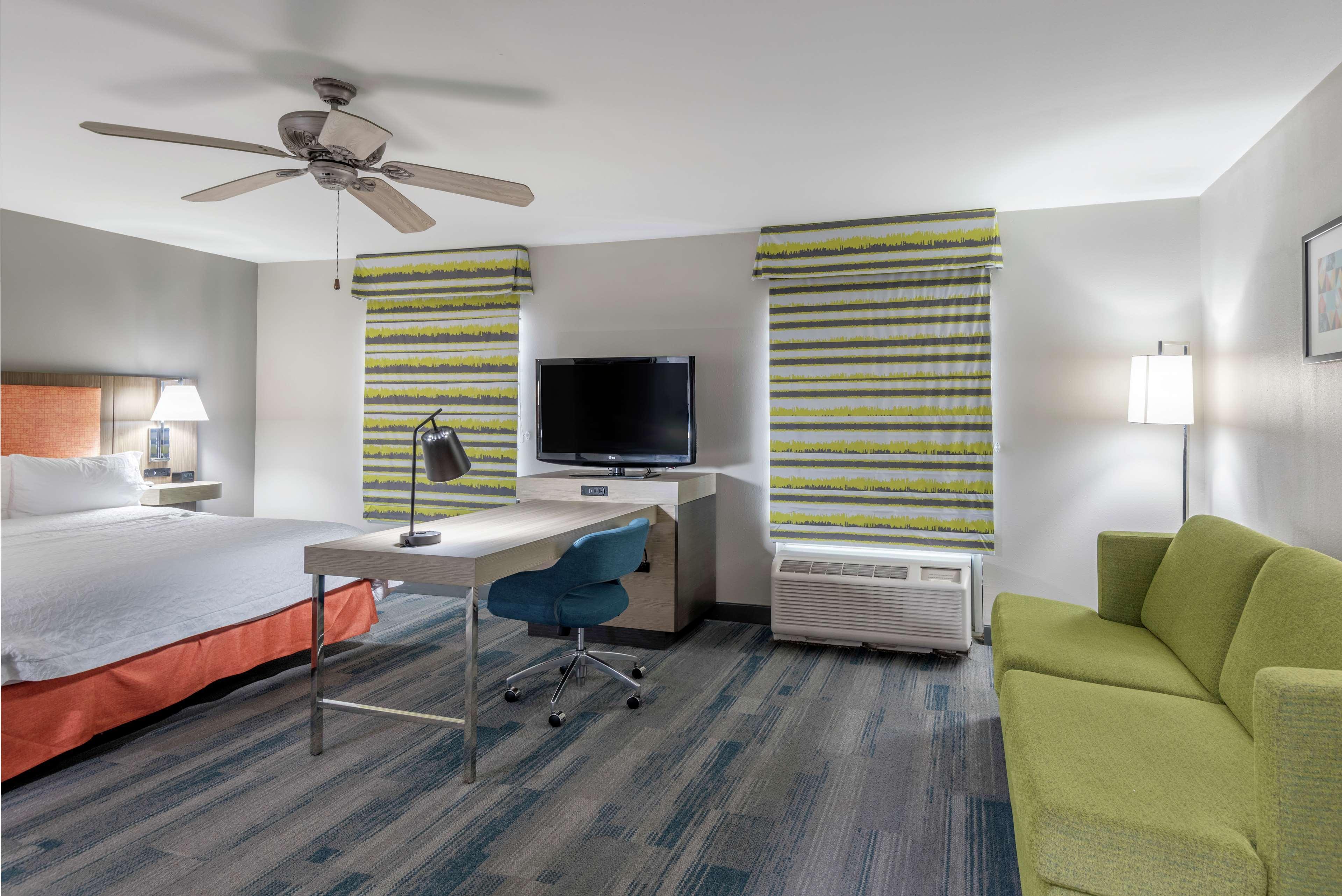Hampton Inn Браунвуд Екстер'єр фото