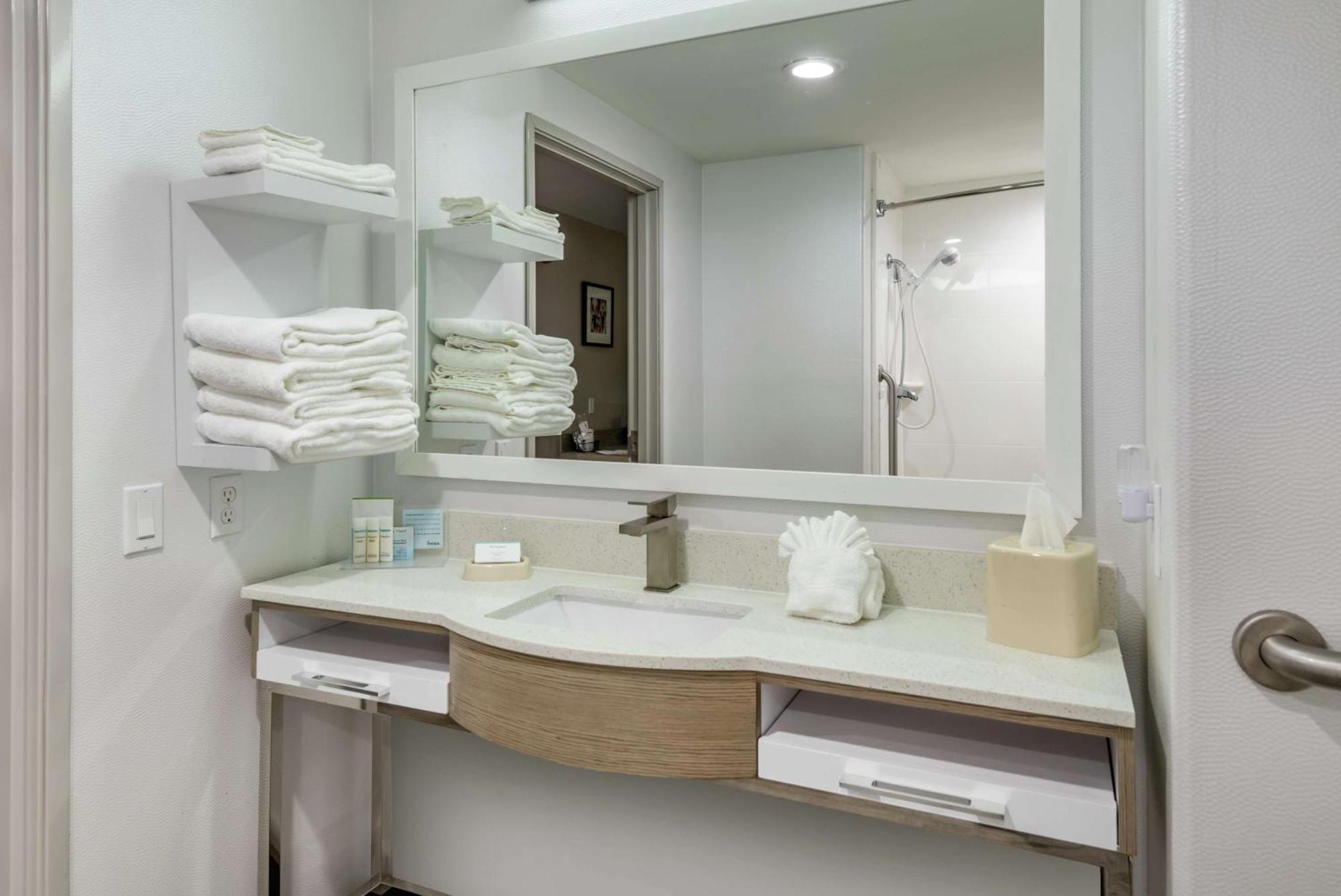 Hampton Inn Браунвуд Екстер'єр фото