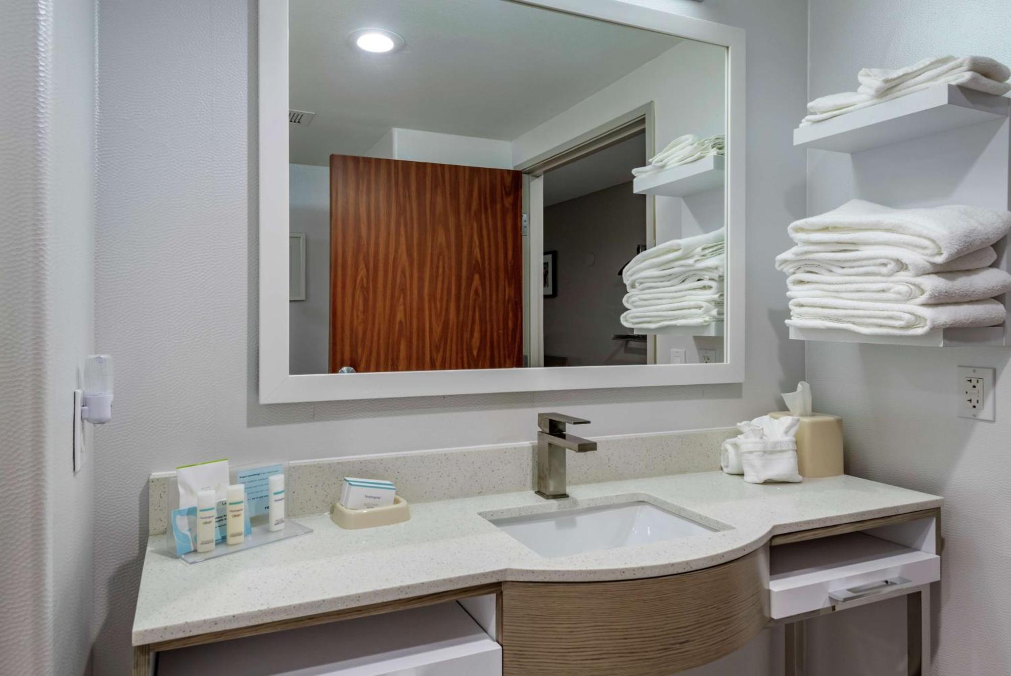 Hampton Inn Браунвуд Екстер'єр фото